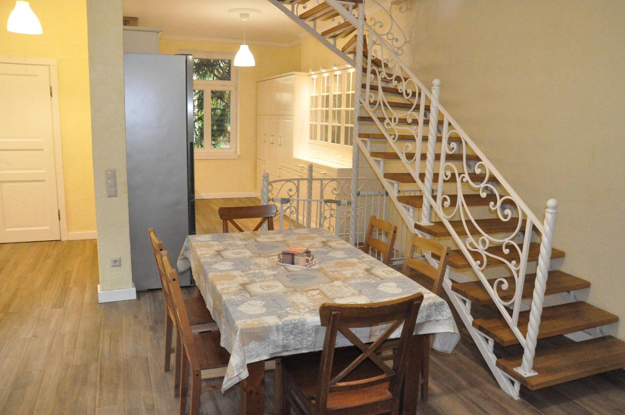 House Near To Schoenbrunn - Free Parking - 24-7 Check In - 8 Person Відень Екстер'єр фото